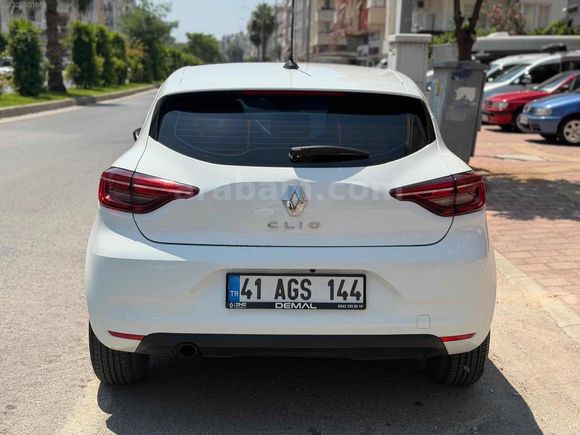 2020 Model Clio DİZEL Beyaz