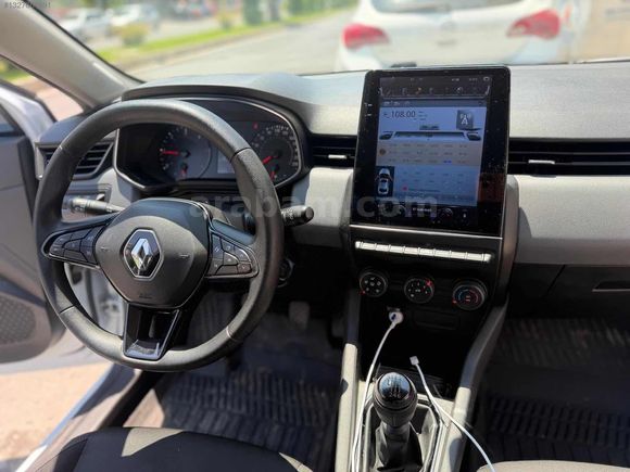 2020 Model Clio DİZEL Beyaz