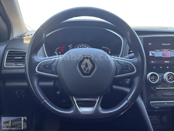RENAULT GÜRSES'DE 2023 MEGANE 1.3 TCE TOUCH EDC