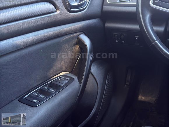 RENAULT GÜRSES'DE 2023 MEGANE 1.3 TCE TOUCH EDC