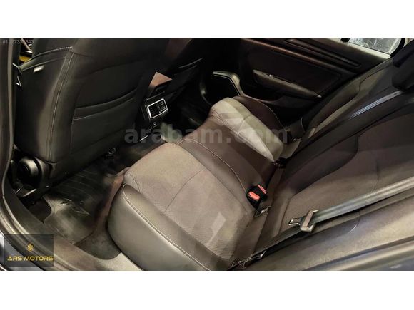 *ARS*2023 RENAULT MEGANE 1.3 TCE TOUCH 140 HP 77.000 BİN KM