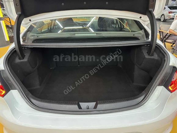 2023 MEGANE 1.3 TCE 140 HP TOUCH EDC ORJİNAL SERVİS BAKIMLI