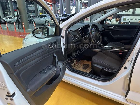 2023 MEGANE 1.3 TCE 140 HP TOUCH EDC ORJİNAL SERVİS BAKIMLI