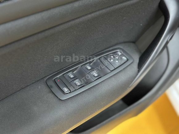 2023 MEGANE 1.3 TCE 140 HP TOUCH EDC ORJİNAL SERVİS BAKIMLI
