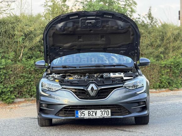 İlk elden kazasız boyasız servis bakımlı az kullanılmış acil