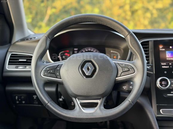 İlk elden kazasız boyasız servis bakımlı az kullanılmış acil
