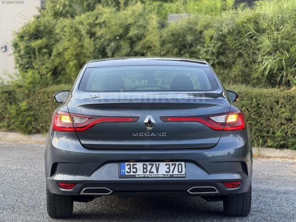 İlk elden kazasız boyasız servis bakımlı az kullanılmış acil