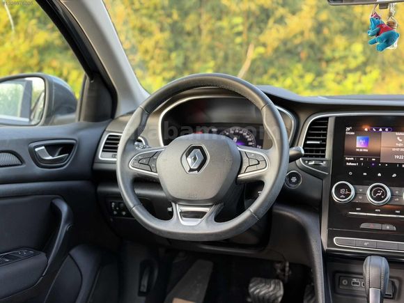 İlk elden kazasız boyasız servis bakımlı az kullanılmış acil