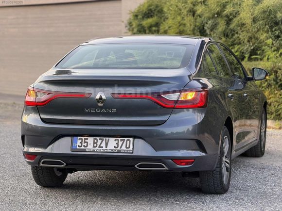 İlk elden kazasız boyasız servis bakımlı az kullanılmış acil