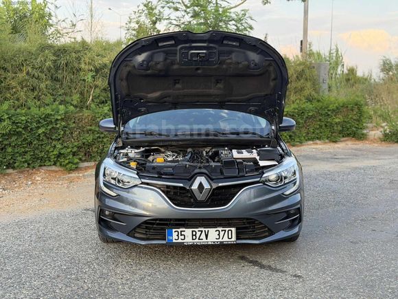 İlk elden kazasız boyasız servis bakımlı az kullanılmış acil