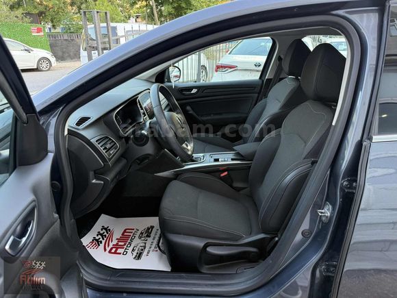 2023 48 bin Km'de %20 KDV Değişensiz Tramersiz 1.3 TCE Touch