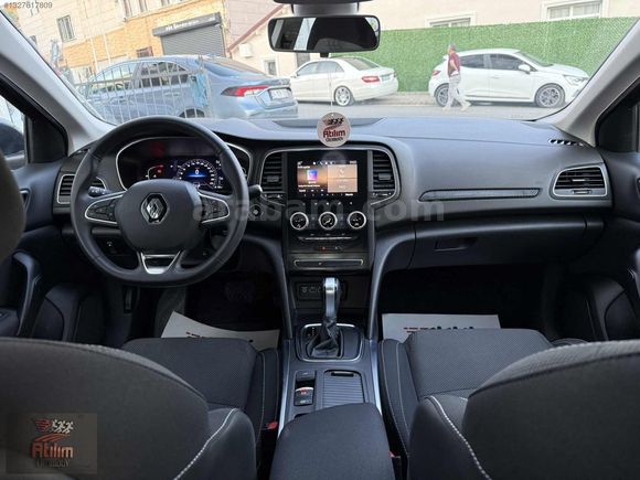 2023 48 bin Km'de %20 KDV Değişensiz Tramersiz 1.3 TCE Touch