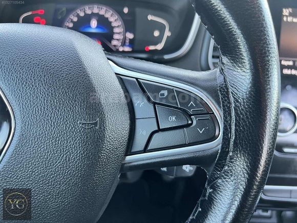 BOYASIZ 2023MEGANE 1.3TCE TOUCH 59.700KM
