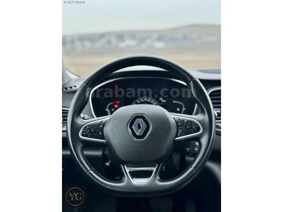 BOYASIZ 2023MEGANE 1.3TCE TOUCH 59.700KM