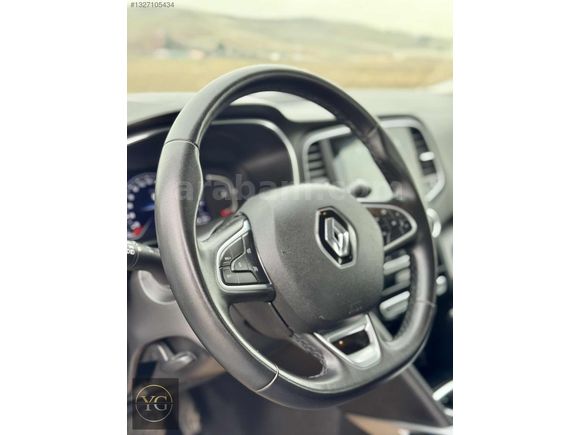 BOYASIZ 2023MEGANE 1.3TCE TOUCH 59.700KM