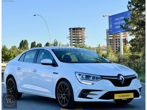 BOYASIZ 2023MEGANE 1.3TCE TOUCH 59.700KM