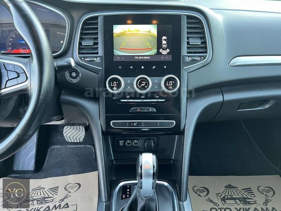 BOYASIZ 2023MEGANE 1.3TCE TOUCH 59.700KM