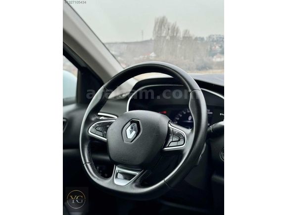 BOYASIZ 2023MEGANE 1.3TCE TOUCH 59.700KM