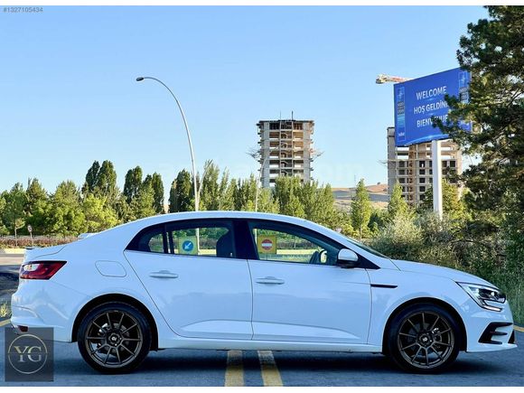 BOYASIZ 2023MEGANE 1.3TCE TOUCH 59.700KM