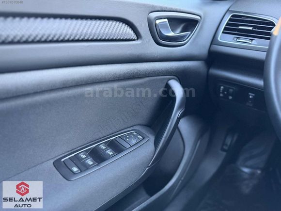 SELAMET AUTO 2024 1.3 TCE RENAULT MEGANE TOUCH 49.000 KM