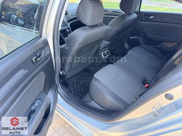 SELAMET AUTO 2024 1.3 TCE RENAULT MEGANE TOUCH 49.000 KM