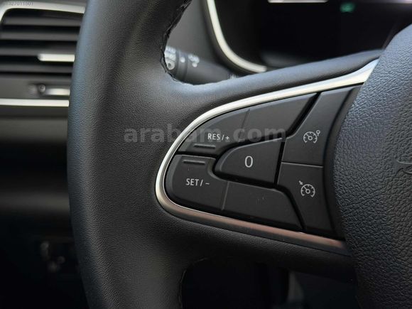 DEĞİŞENSİZ BOYASIZ TRAMERSİZ 2026 MODEL 6.001 BİN KM'DE MEGANE