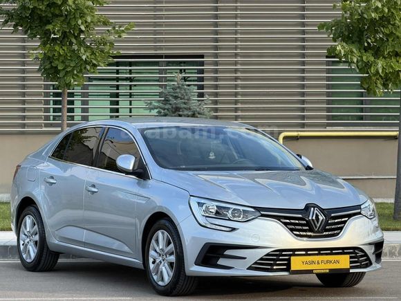 DEĞİŞENSİZ BOYASIZ TRAMERSİZ 2026 MODEL 6.001 BİN KM'DE MEGANE