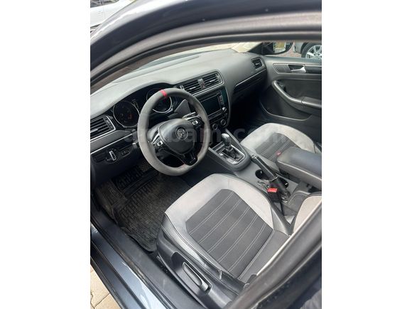 Sahibinden Volkswagen Jetta 1.6 TDi Highline 2014 Model