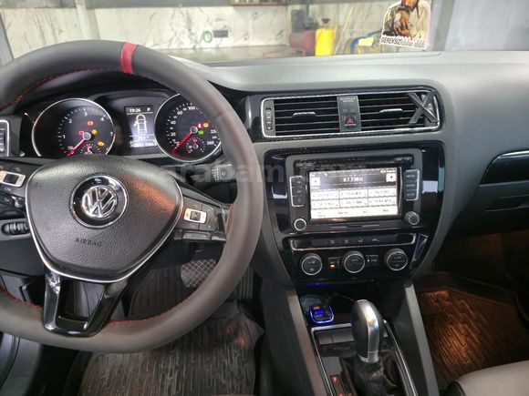Sahibinden Volkswagen Jetta 1.6 TDi Highline 2014 Model