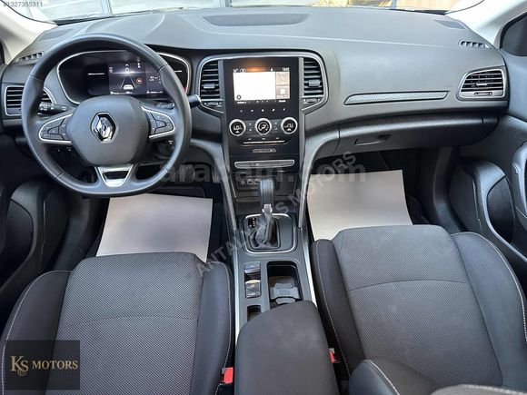 2025 MODEL RENAULT MEGANE 1.3 TCE TOUCH 30.000 KM HATASIZ