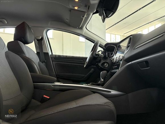 2025 MODEL RENAULT MEGANE 1.3TCE TOUCH