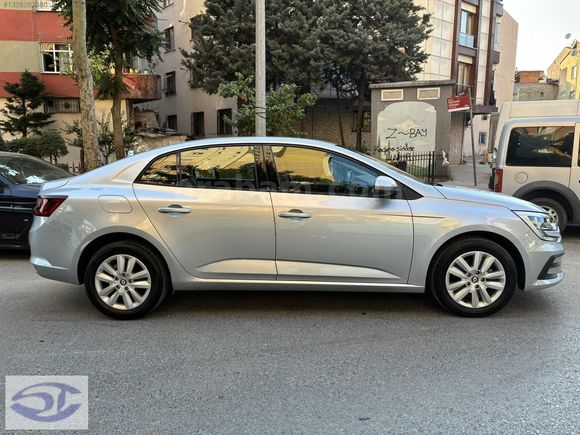 2025 MEGANE 1.3 TCE TOUCH - HATASIZ - 6 650KM