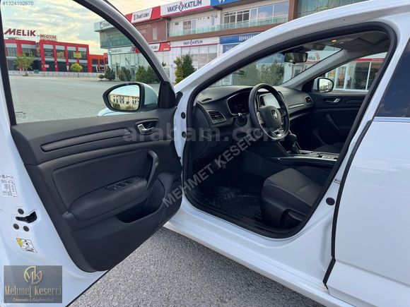 MEGANE 1.3 TCE TOUCH 2025 MODEL 29.500 KM GARANTİ DVM