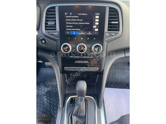 MEGANE 1.3 TCE TOUCH 2025 MODEL 29.500 KM GARANTİ DVM