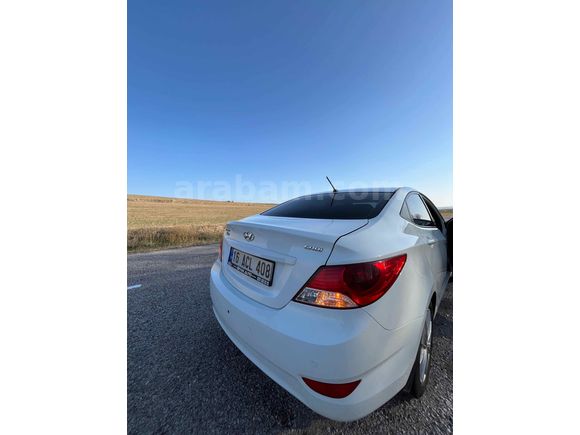 Sahibinden Hyundai Accent Blue 1.6 CRDI Mode Plus 2015 Model 