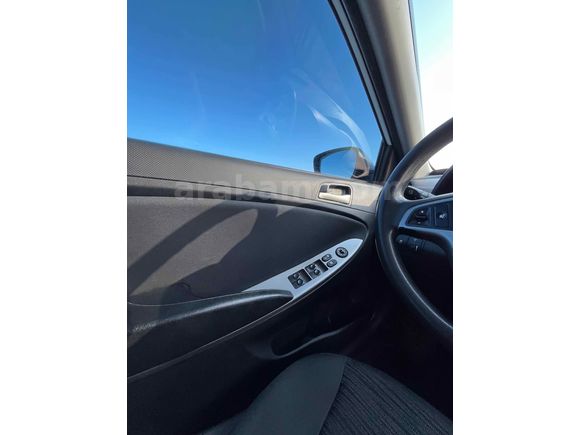 Sahibinden Hyundai Accent Blue 1.6 CRDI Mode Plus 2015 Model 