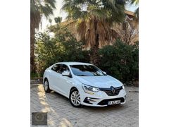 GÜN AUTO'DAN RENAULT MEGANE 4 2022 HATASIZ BOYASIZ