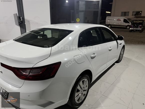 GDZ AUTO - RENAULT MEGANE4 1.3 TCe