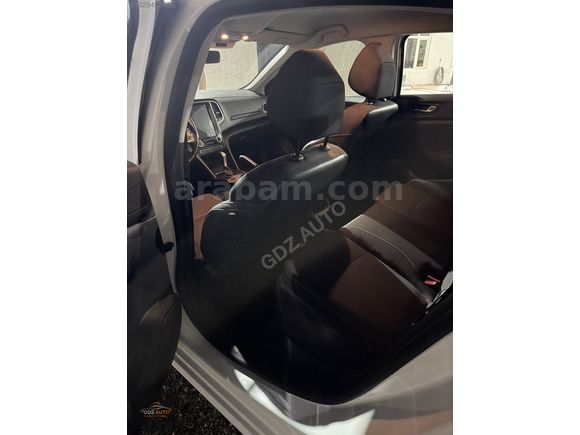GDZ AUTO - RENAULT MEGANE4 1.3 TCe