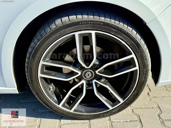 TESLA EKRAN - 18 JANT - 118 BİN KM MEGANE
