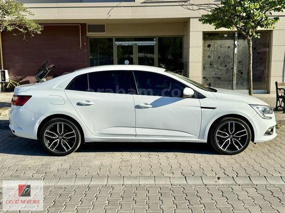 TESLA EKRAN - 18 JANT - 118 BİN KM MEGANE