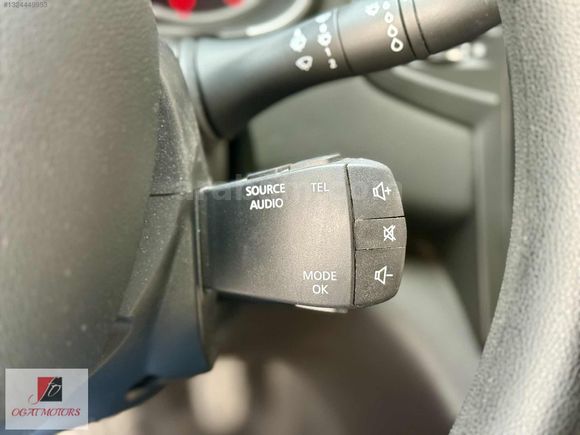 TESLA EKRAN - 18 JANT - 118 BİN KM MEGANE