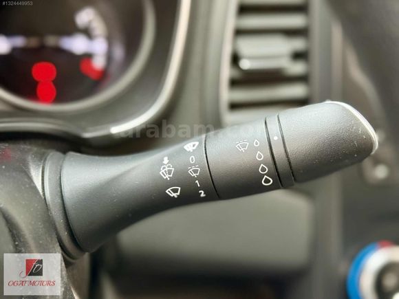 TESLA EKRAN - 18 JANT - 118 BİN KM MEGANE
