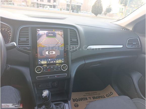 HATASIZ BOYASIZ TESLA EKRAN MEGANE