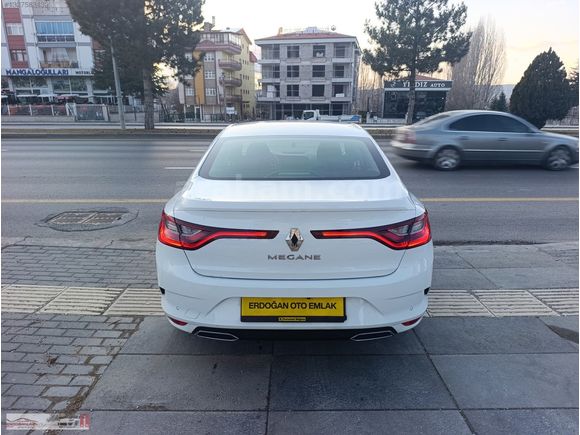 HATASIZ BOYASIZ TESLA EKRAN MEGANE