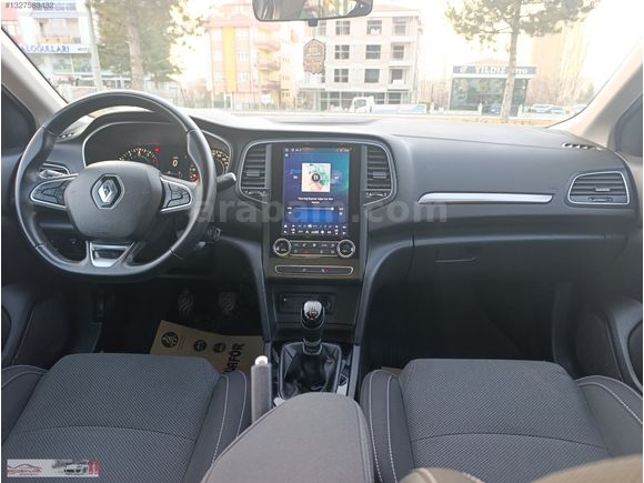 HATASIZ BOYASIZ TESLA EKRAN MEGANE