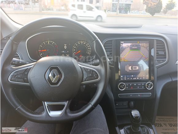 HATASIZ BOYASIZ TESLA EKRAN MEGANE