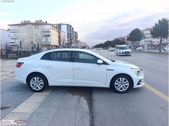 HATASIZ BOYASIZ TESLA EKRAN MEGANE