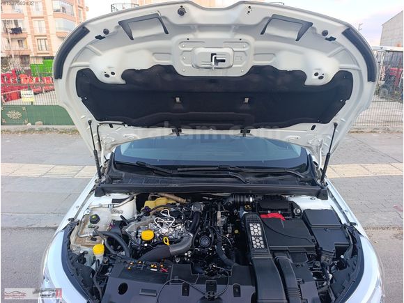 HATASIZ BOYASIZ TESLA EKRAN MEGANE
