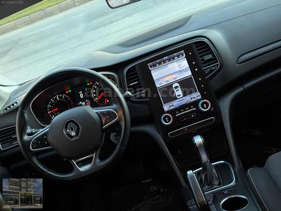 HATASIZ 26 BİN KM MEGAN OTOMATİK